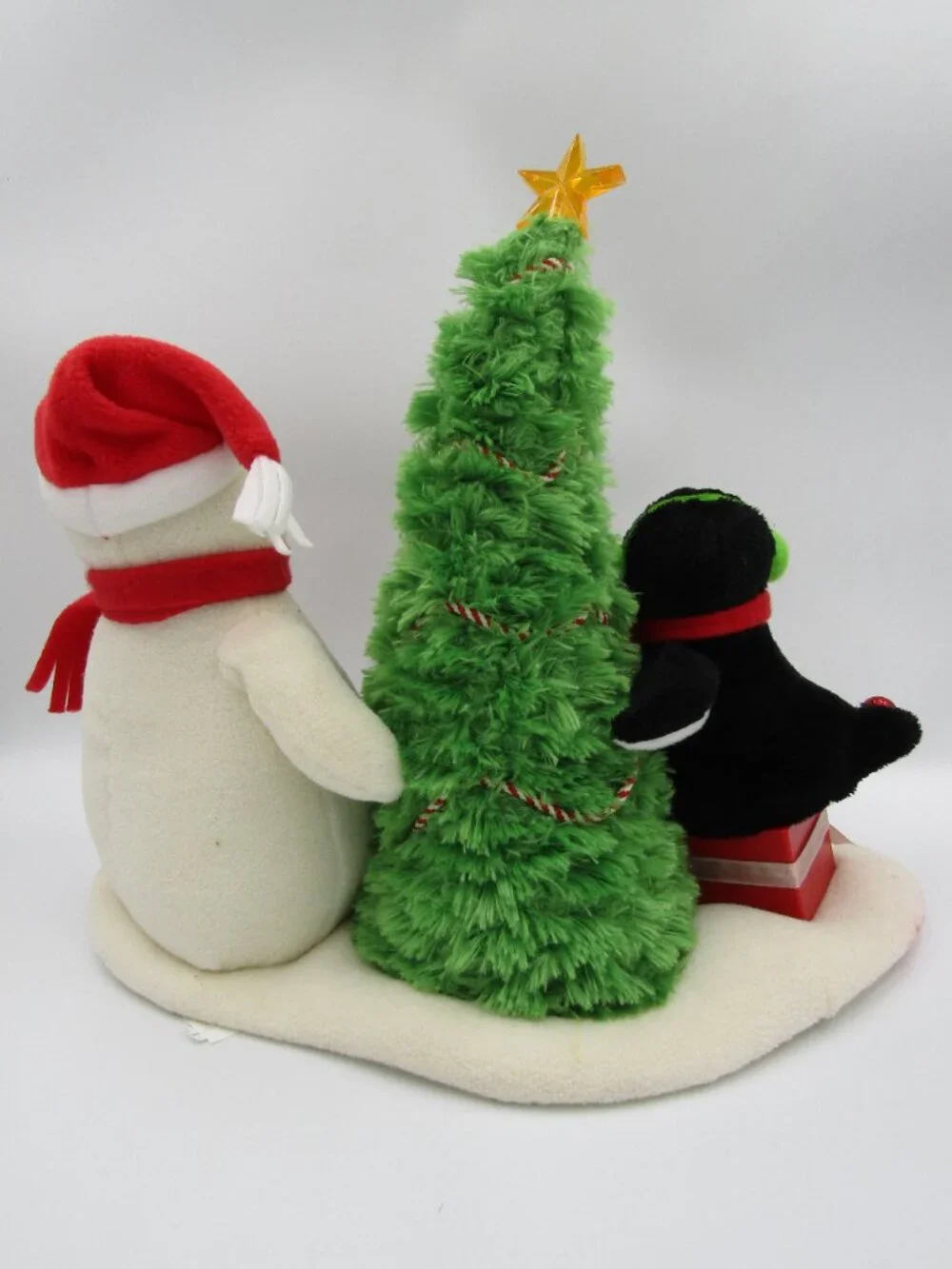 Hallmark Jingle Pals Very Merry Trio 2006 Animated Singing Snowman and Penguins